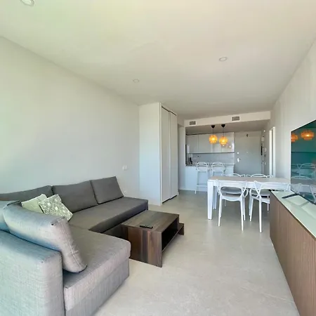 Luxury Poniente